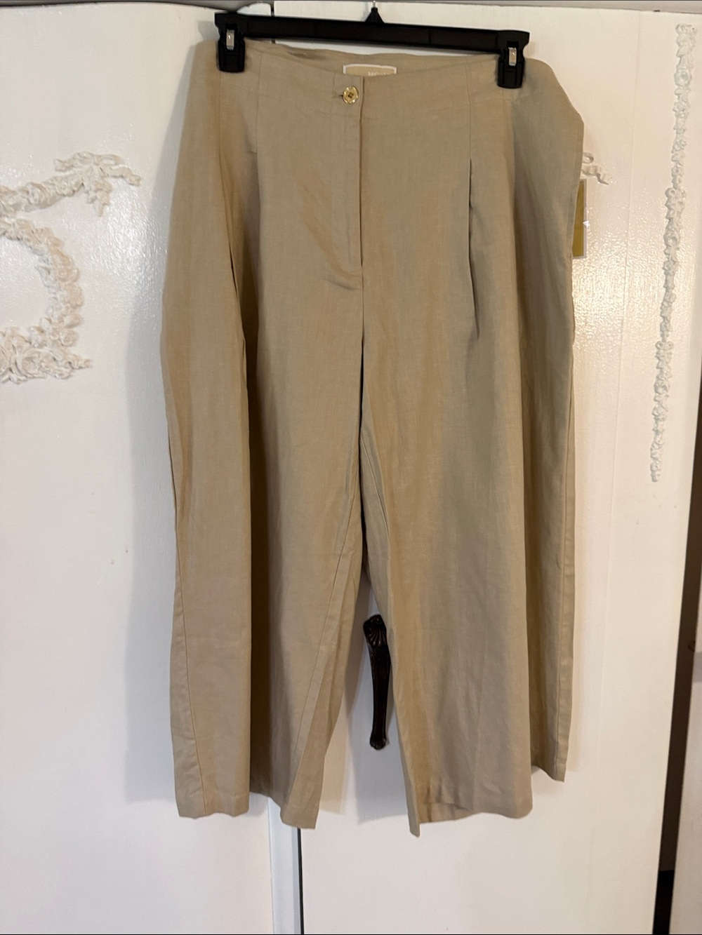 MICHAEL Michael Kors Taupe Wide-Leg Cropped Pants. 16W